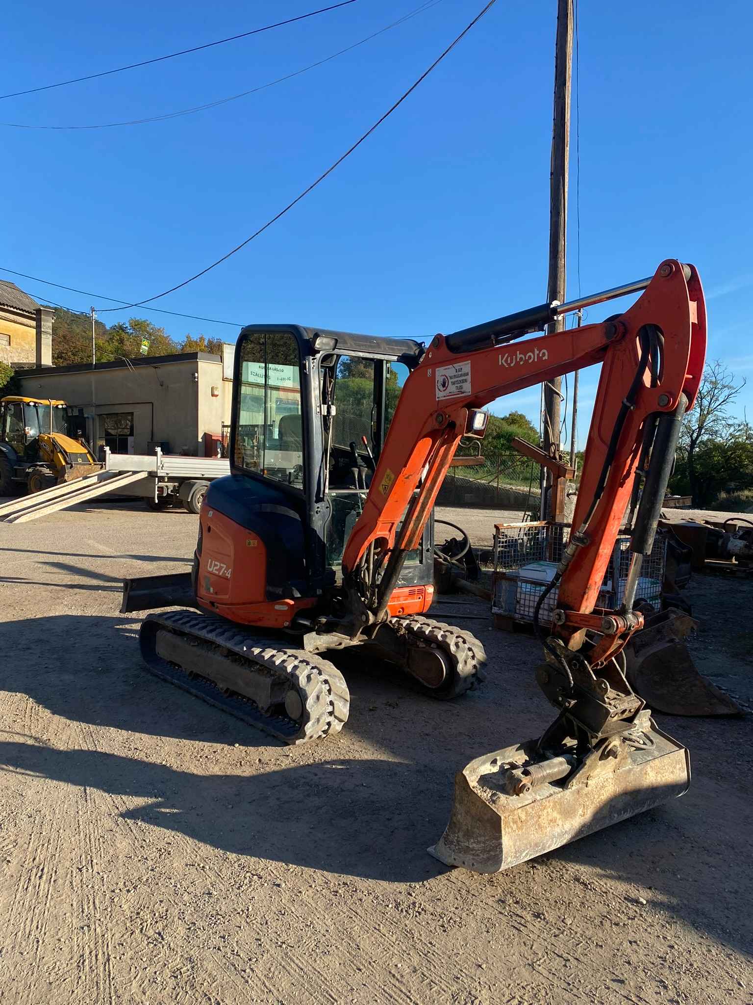 Kubota u27-4_16_11zon